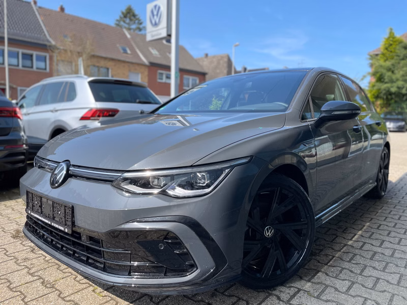 Volkswagen Golf VIII R-Line eTSI,PANO,KAM,App,ACC
