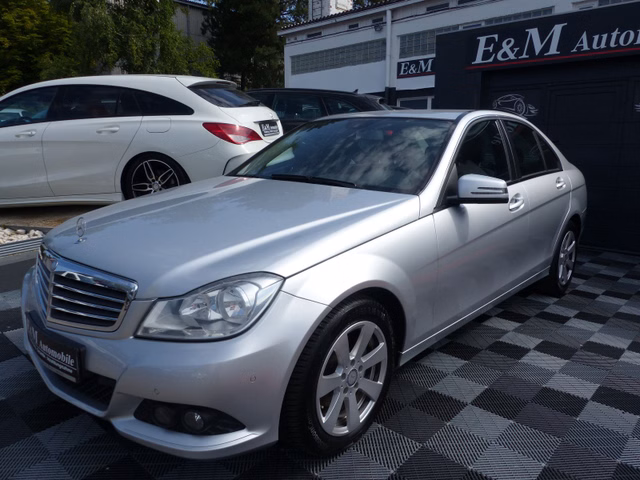 Mercedes-Benz C 180 CGI*TÜV/AU NEU*INSPEKTION NEU*NAVI*PDC*SHZ - bilder 1