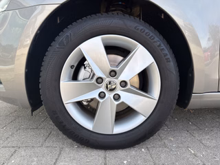 Skoda Octavia Combi 1.0 TSI Ambition DSG / LED / AHK / NAVI / KAMERA - foto 13
