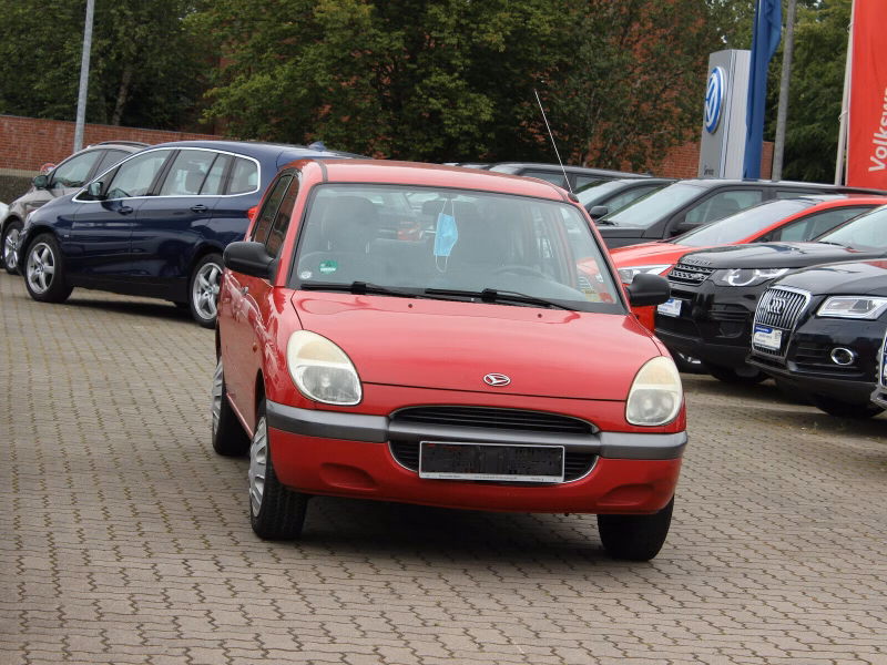 Daihatsu Sirion 1,0 CX Ganzjahres Reifen+Bremsen Vorne Ne
