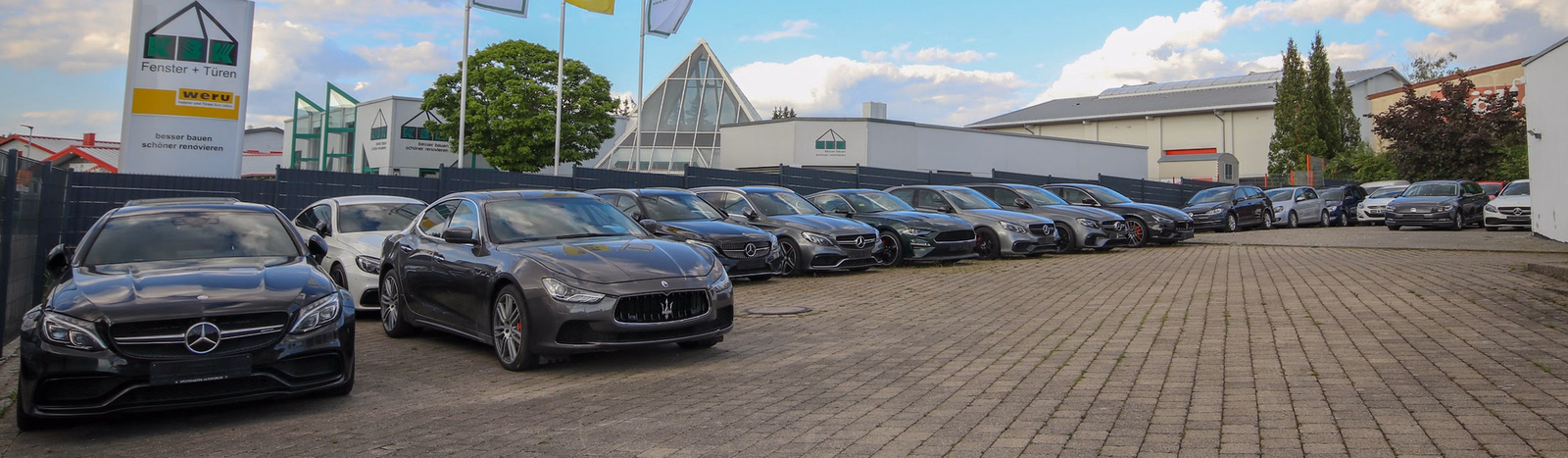 STUTTGARTER AUTOFORUM | Händler für exklusive Fahrzeuge