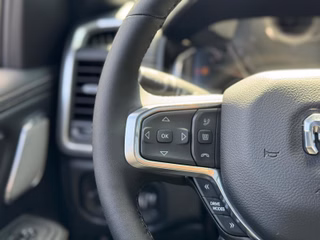 Dodge RAM 1500 Laramie Night AHK , Beifahrerdisplay, Pano - bilder 26