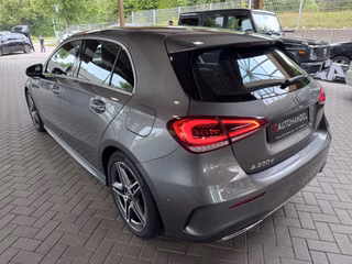 Mercedes-Benz A 200 d AMG Distronic Multibeam LED AHK MNUX-AR - foto 7