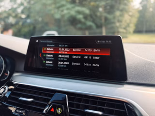BMW 540i xDrive+HUD+Massage+ACC+AHK+Memory+SD+20"+ - bilder 22