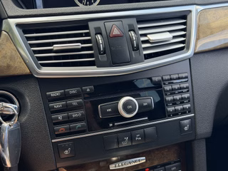 Mercedes-Benz E 200 CGI BlueEfficiency Automatik Navi - bilder 25
