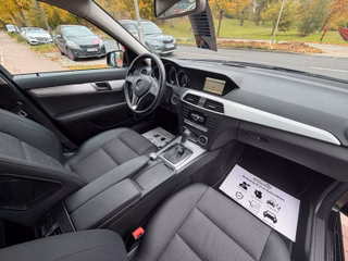 Mercedes-Benz C 220CDI Avantgarde*Aut.*Leder*Navi*Xenon* - foto 2