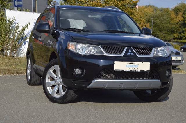 Mitsubishi Outlander 2.4 4WD CVT Instyle  Leder Gebrauchtwagen Kaufen | EZ 01/2008 | Preis 5.990 €