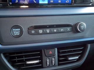 Ford Tourneo Courier 1.0 EcoBoost Active PDC NAVI ACC - foto 10