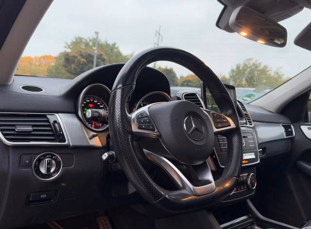 Mercedes-Benz GLE 450 AMG 4Matic StandHz.*8Fach*Pano*360°*Memo - foto 7