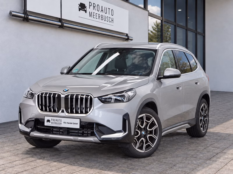 BMW X1 sDrive 20i xLine HUD/360°/H&K/ADAPTLED/ACC