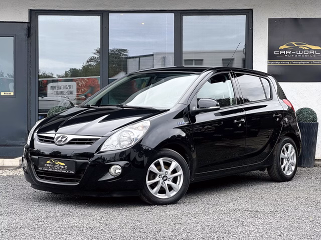 Hyundai i20 Classic NEU TÜV/SHZ/GARANTIE - foto 1