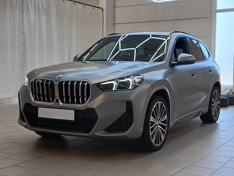 BMW X1 23d xDrive M Sport MASSAGE/AHK/HEADUP/PANO/360