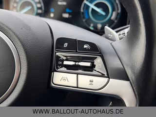 Hyundai TUCSON Hybrid 4W*2.HAND*NAVI*PANO*AHK*SPUR*ACC* - bilder 28