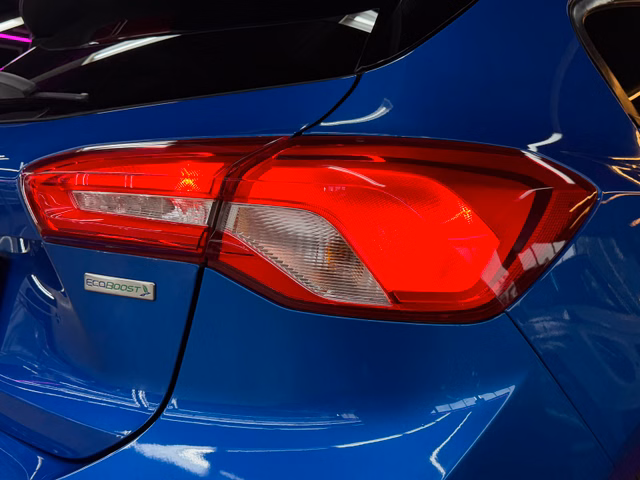 Ford Focus ST-LINE NAVI/KEYLESS/B&O/SHZ/LHZ/CARPLAY - foto 8