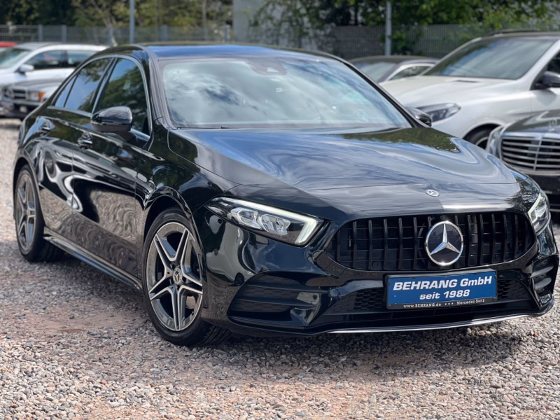 Mercedes-Benz A 200 *AMG*LED*360°KAMERA*AMBIENTE*NAVI*