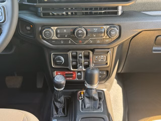 Jeep Gladiator 3.6l V6 Willys '41 Sondermodell - foto 29