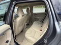Daumennagel 20 - Volvo XC60 T5 Summum AWD Leder Navi Xenon Memory SHZ Tempomat