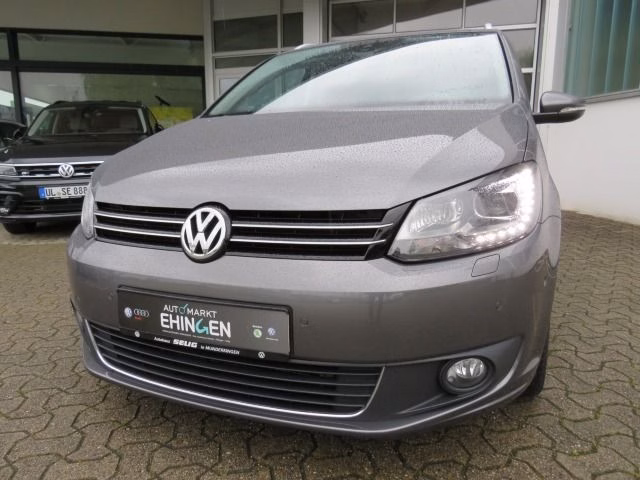 Volkswagen Touran 1.4 TSI 140 PS Life, Standheizung, Bi-Xenon, Navigation