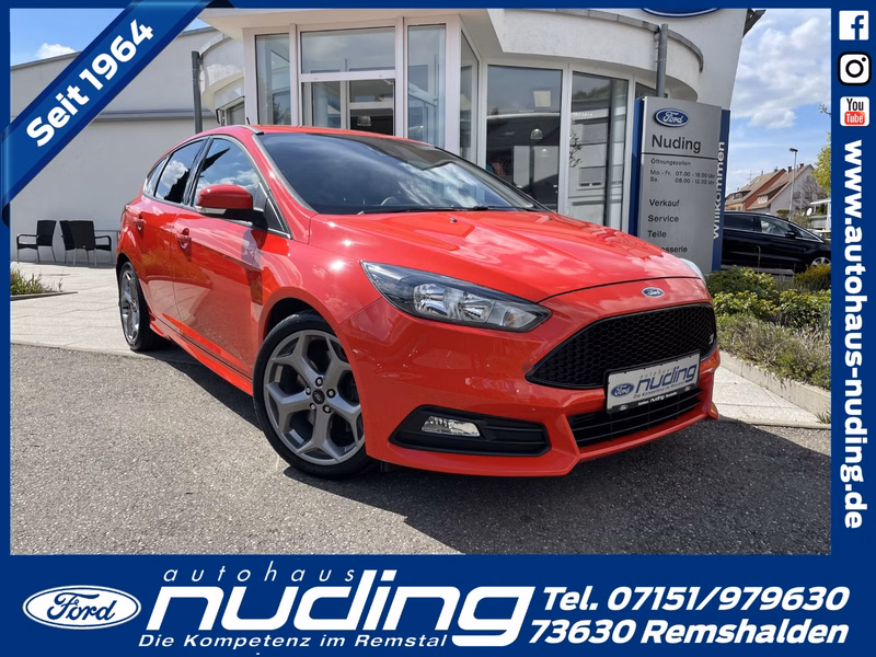 Ford Focus ST 2.0 EcoBoost Navi/PDC/SZH