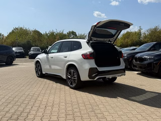 2027 BMW X1 xDrive28i - photo 3