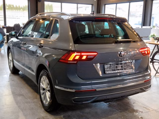 Volkswagen Tiguan Life 2.0TDI*KAMERA*CARPLAY*LED* - bilder 4