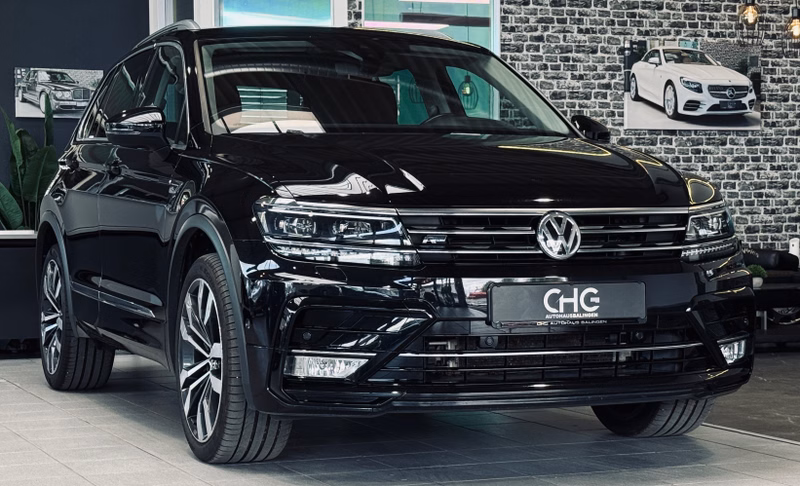 Volkswagen Tiguan R-Line 4Motion |AHK|DynAudio|LED|HUD|