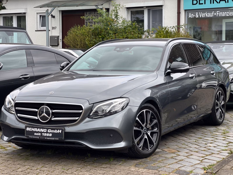 Mercedes-Benz E220Td AVANTGARDE *WIDESCREEN*HEAD-UP*DISTRONIC*