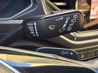 Volkswagen T-Roc Sport Automatik ACC SHZ - foto 18