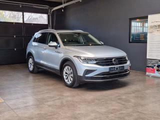Volkswagen Tiguan Life 2.0TDI*CarPlay*Navi*DSG* - photo 1