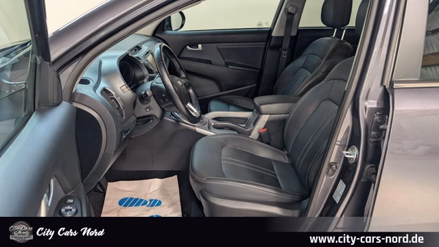 Kia Sportage Spirit 4WD PANORAMA+XENON+KAM+TEMPO+AHK - photo 10