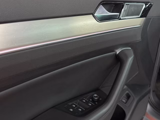 Volkswagen R-LINE/Highline/D-LED/ACC/NAVI/KAM/SHZ/LRH - foto 5