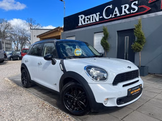 MINI Cooper SD All4 2.0/AUTOMATIK/NAVI/SHZ/MFL/TEMPOM