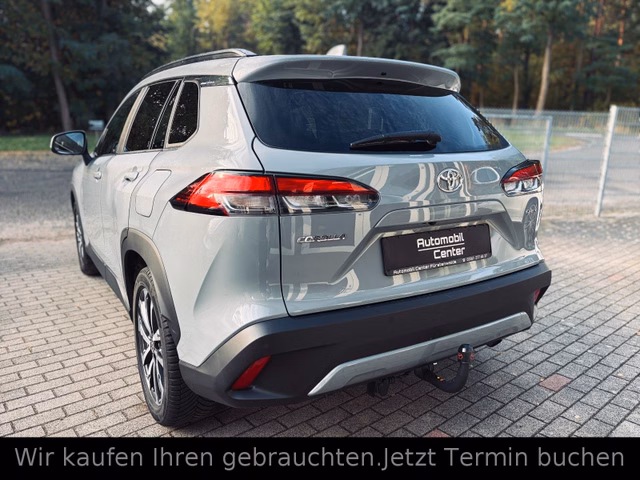Toyota Corolla Cross Hybrid FWD Lounge+Leder+Pano+AHK+ - bilder 6