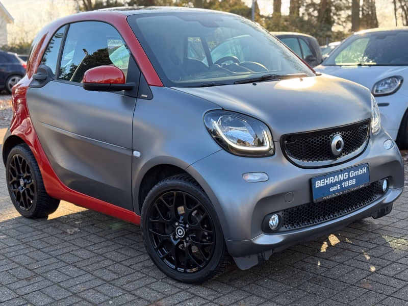 Smart ForTwo*PASSION*PANORAMA*SITZHEIZUNG*NAVI*90PS