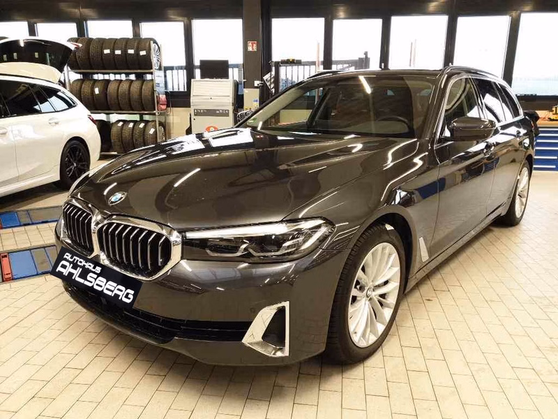 BMW 530d xDrive Luxury Line LIVE/ACC/STHZ./PANO/LED/KAMERA/AHK