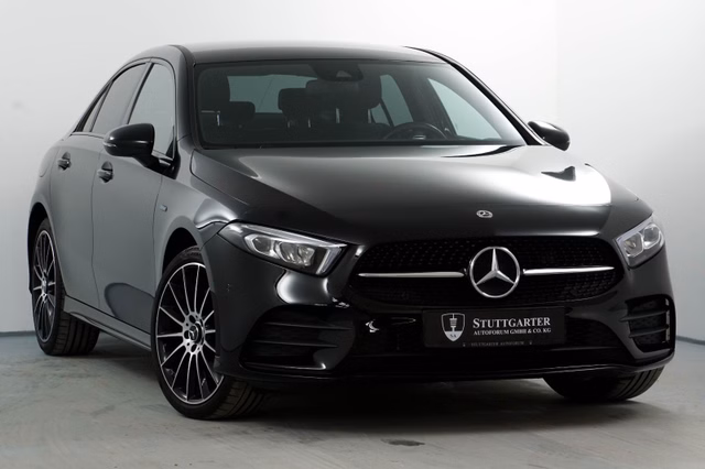 Mercedes-Benz A 250 e Edition Navi AMG Line - photo 1