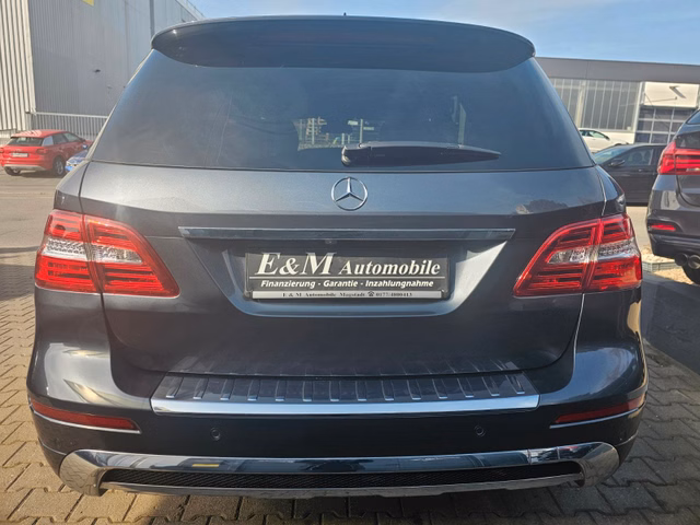 Mercedes-Benz ML 350 CDI BlueTec*AMG PAKET*PANO*AHK*XENON*SHZ - bilder 4