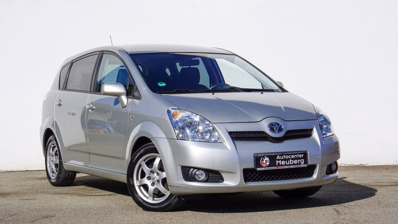 Toyota Corolla Verso 2.2 D-4D/7 SITZE/NAVI/1. HAND/TEMPOMAT