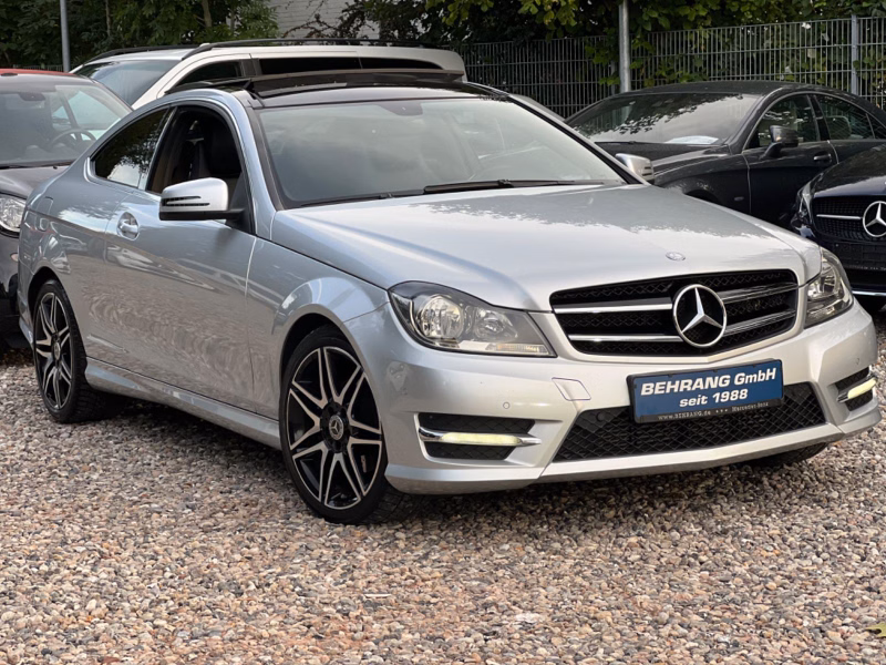 Mercedes-Benz C220CDI*AMG-LINE+NIGHT-PAKET*PANORAMA*NAVI*