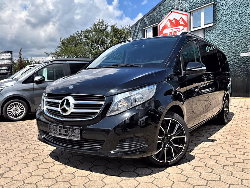 Mercedes-Benz V 220