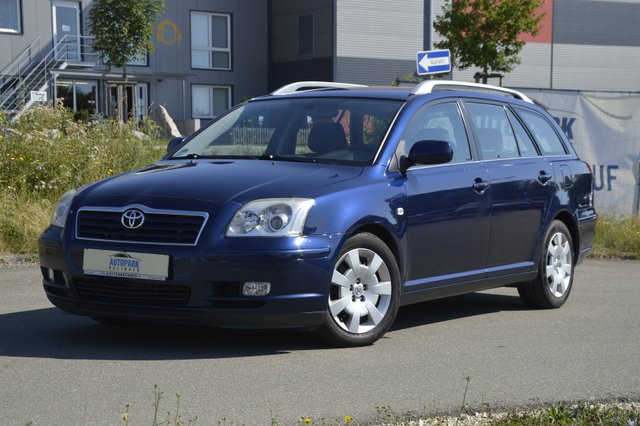 Toyota Avensis Kombi 2.0 D-4D Sol Gebrauchtwagen Kaufen | EZ 04/2005 | Preis 2.990 €