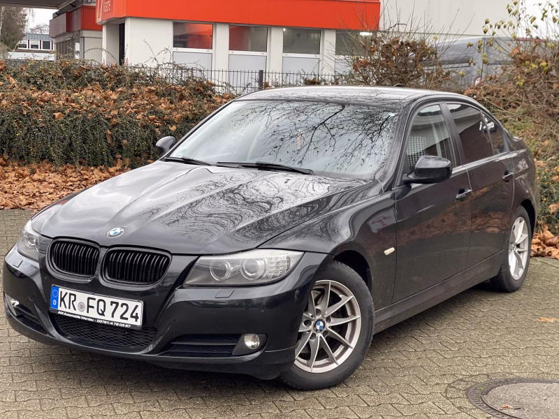 BMW 320d Edition Exclusive+ KLIMA+ NAVI+ PDC+ SHZ+ TÜV NEU+ E-FENSTER+ STAR-STOP+