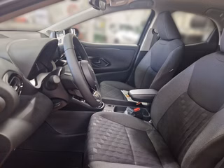 Toyota Yaris Hybrid Teamplayer +Safety- & Comfort Paket - foto 10