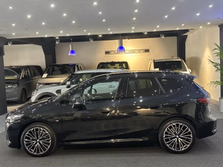 BMW 218 Active Tourer M-SPORT PANO HUD 360 MASSAGE H&K - bilder 5