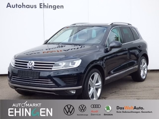 Volkswagen Touareg 3.0 V6 TDI Luft AHK Panorama Sthz Leder Navi Xenon