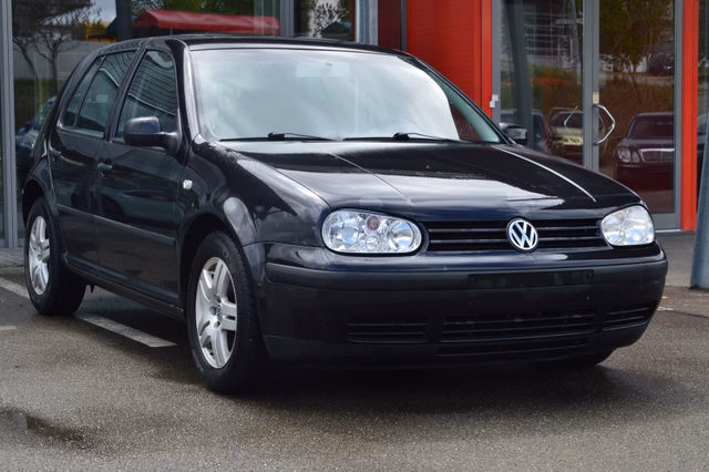 Volkswagen Golf IV Comfortline Gebrauchtwagen Kaufen | EZ 09/2000 | Preis 990 €