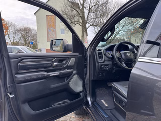Dodge RAM 1500 5,7 V8 Crew Cab Limited Ladeflächenabdeckung - foto 14
