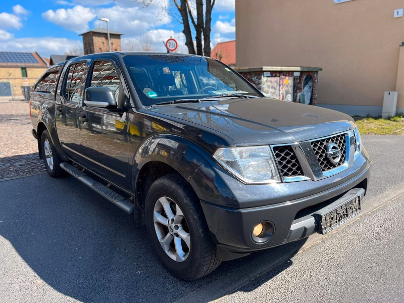 Nissan Navara Pickup Double Cab SE 4X4