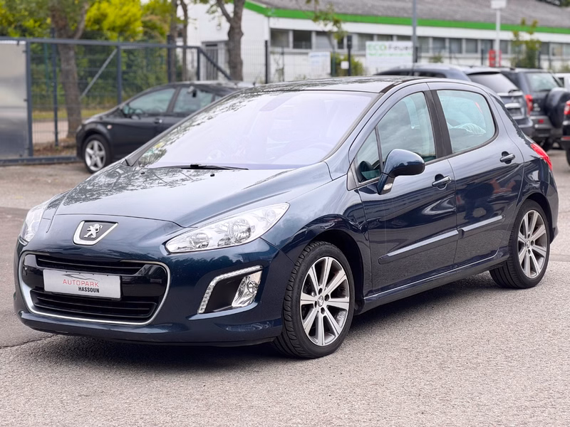 Peugeot 308 Allure MOTORSCHADEN TÜV 06/28 GGG Tempo PANO Klimaaut.