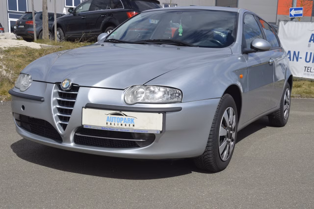 Alfa Romeo Alfa 147 1.9 JTD Distinctive Gebrauchtwagen Kaufen | EZ 06/2002 | Preis 590 €